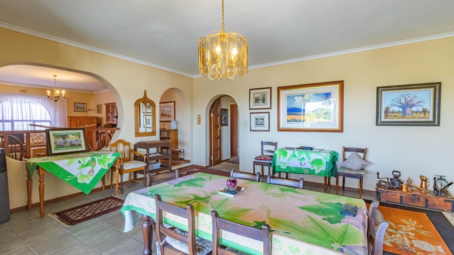 4 Bedroom Property for Sale in Riebeek Kasteel Western Cape